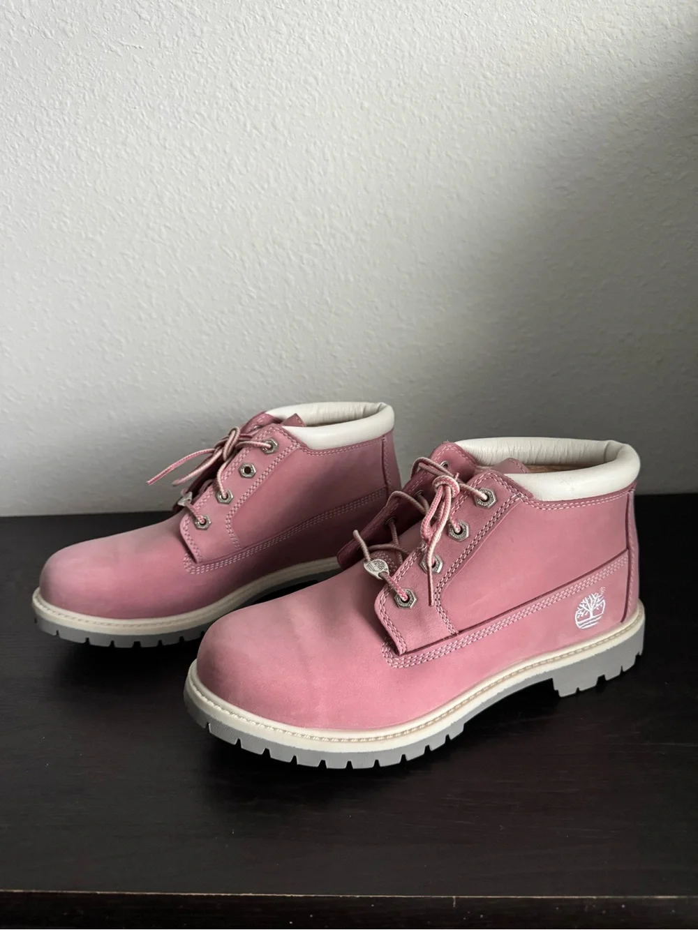 Timberland pink lace